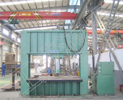 YW43系列钢板校平及弯曲成型液压机